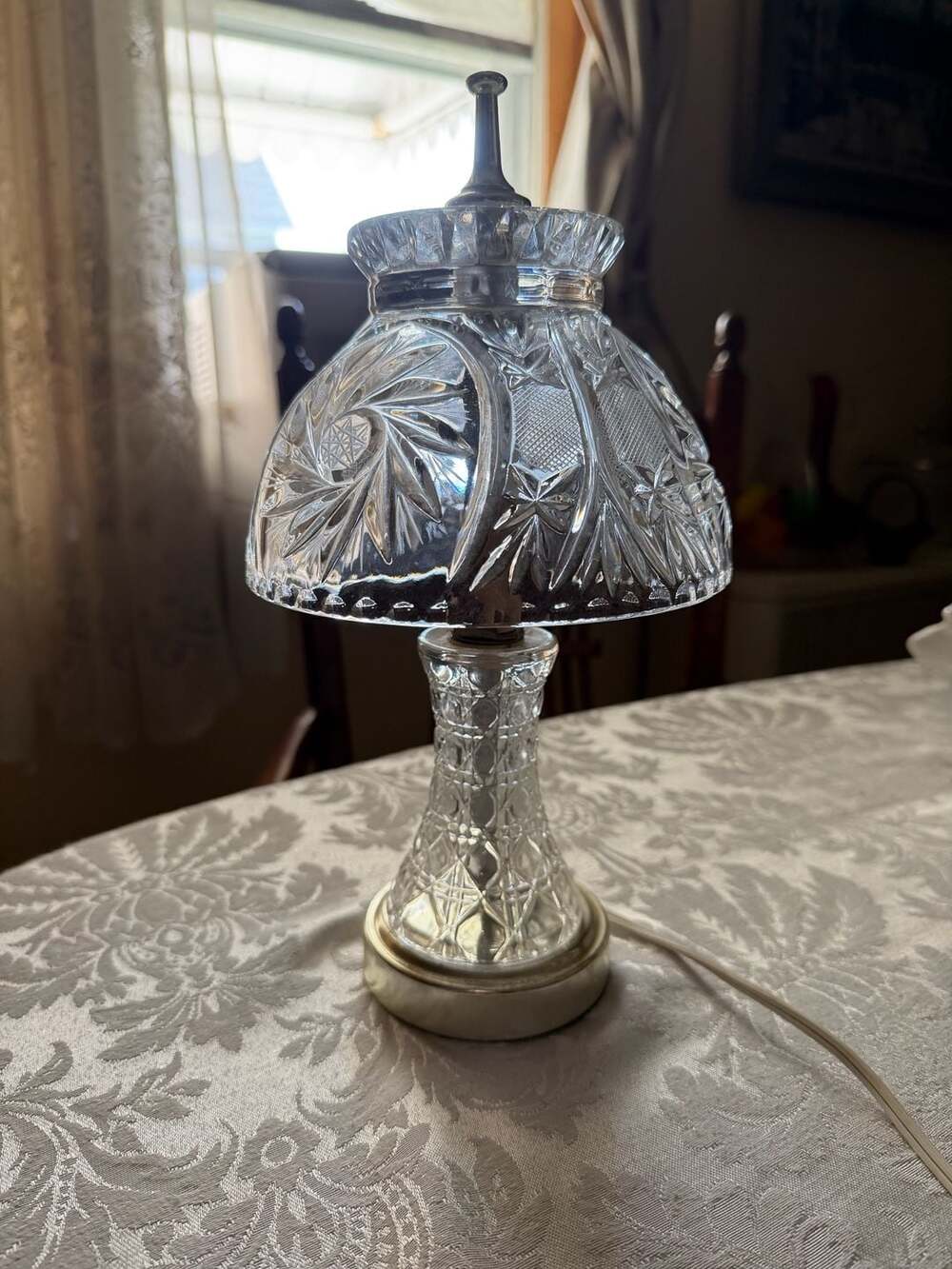 Small Crystal lamp (works) Like new